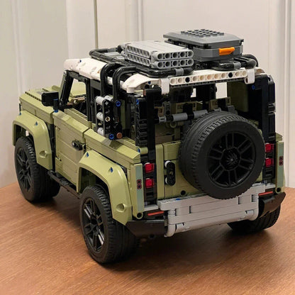 Technical Rover Defender Collector’s Building Blocks Set – 2573 Piece Classic Off-Road Model